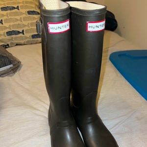 Hunter boots size 6M/7F - good condition barely worn